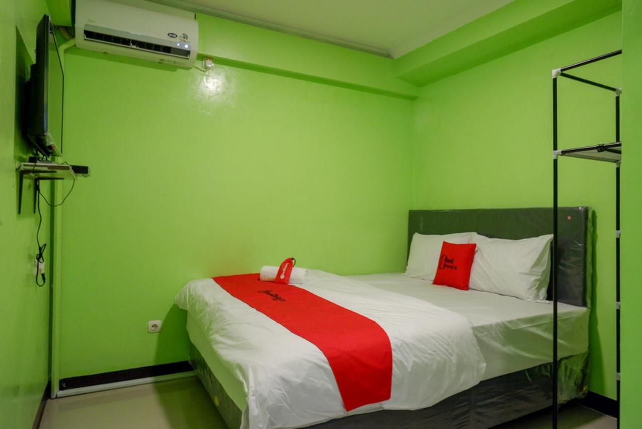 Reddoorz @ Jalan Gatot Subroto Semarang Otel Dış mekan fotoğraf