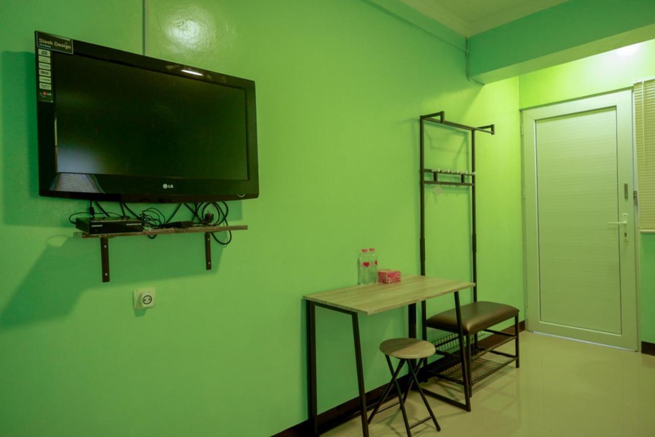 Reddoorz @ Jalan Gatot Subroto Semarang Otel Dış mekan fotoğraf